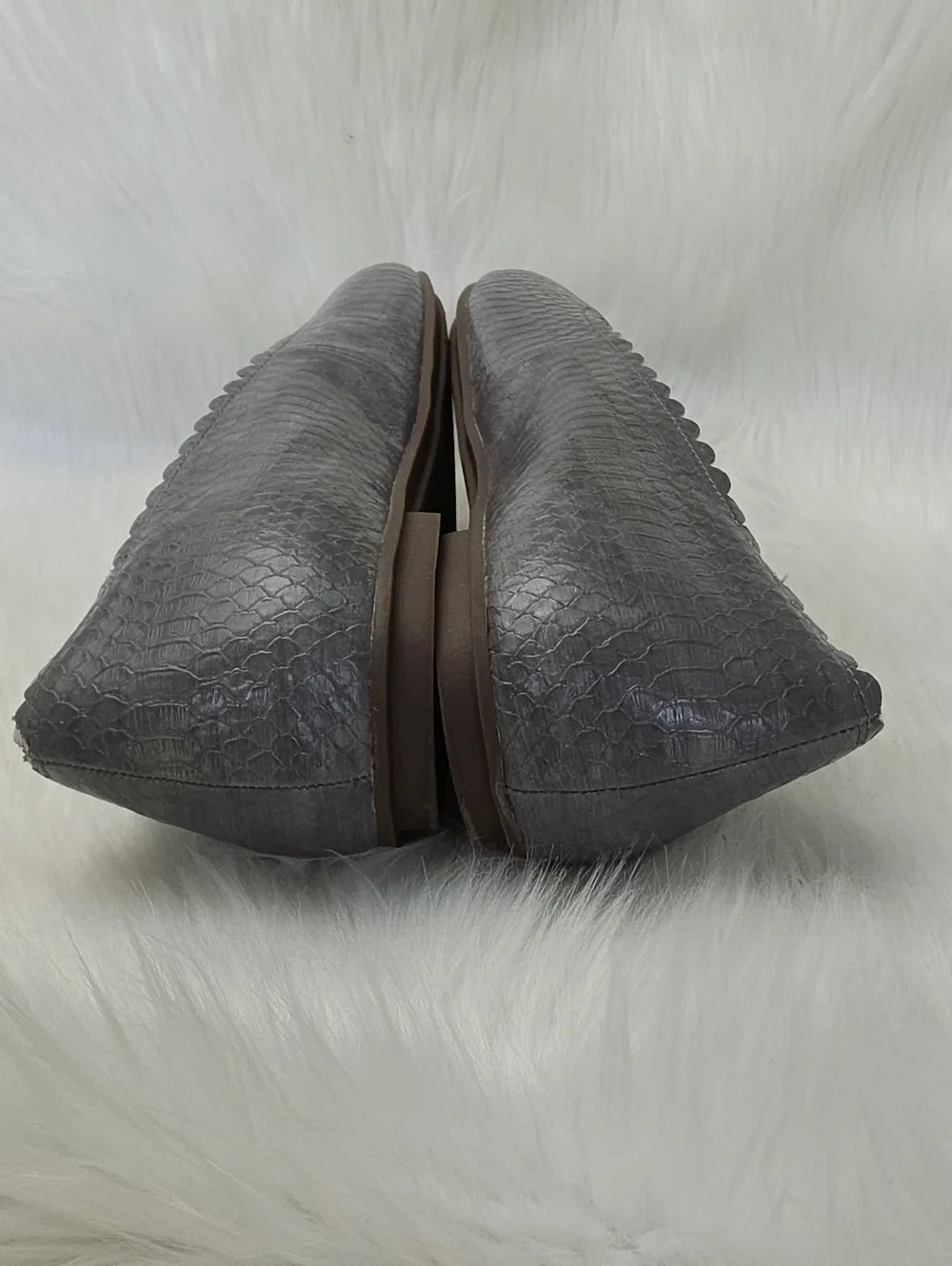 VIONIC Julieta‎ Gray Silver Snakeskin Embossed Scalloped Comfort Ballet Flats 10